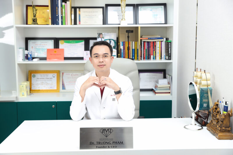 Bác sĩ Phạm Minh Trừờng